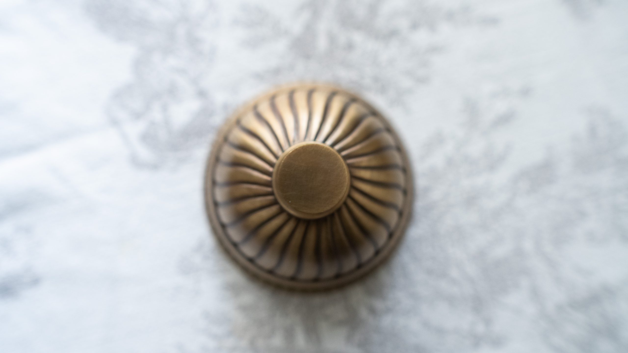 Sonnette de table Haussmann - Un déjeuner Français – Image 3